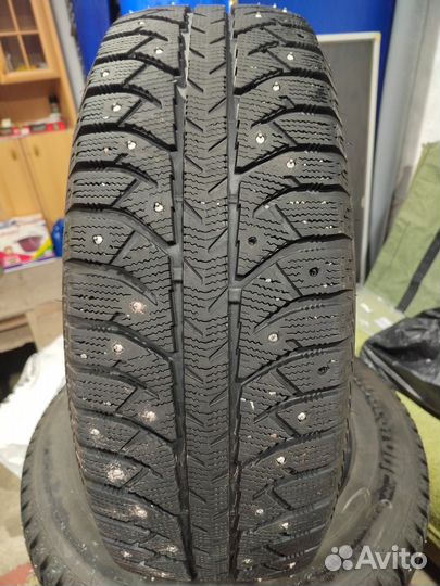 Bridgestone Ice Cruiser 7000S 235/65 R17 108T