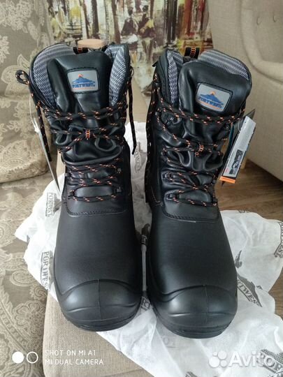 Спецодежда. Зимние защитные ботники Portwest