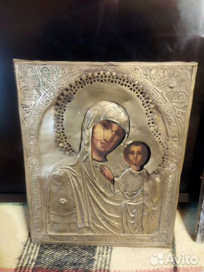 Старинные иконы в окладе