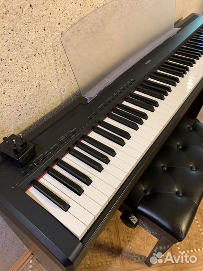 Электронное пианино Yamaha P-95