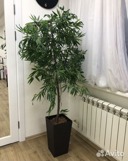 Искусственный цветок