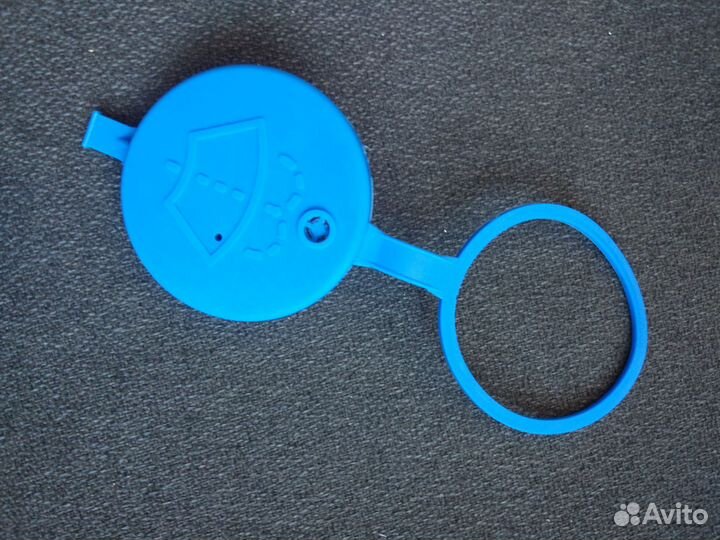 Крышка бачка омывателя Volvo FH 4