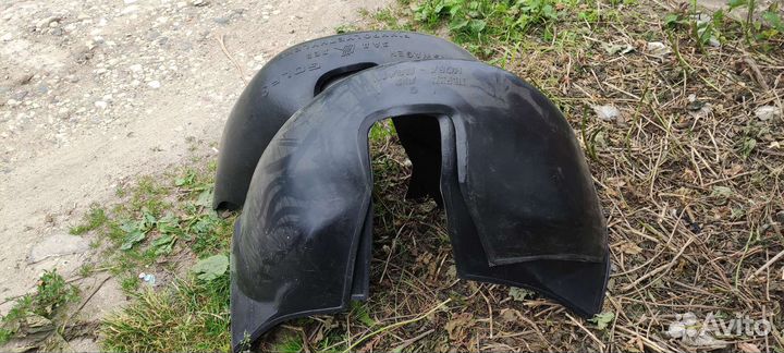 Подкрылки на Фольксваген гольф 3