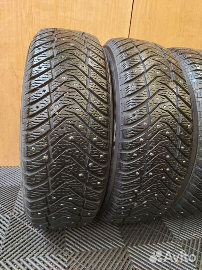 Yokohama Ice Guard IG65 215/60 R17