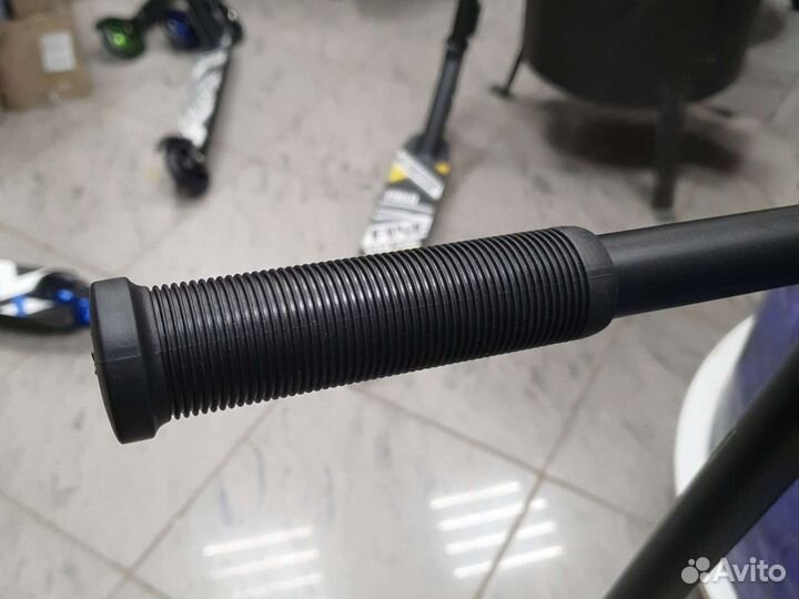 Самокат трюковой металлические колеса