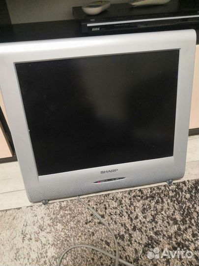 Телевизор ЖК sharp 15 дюймов