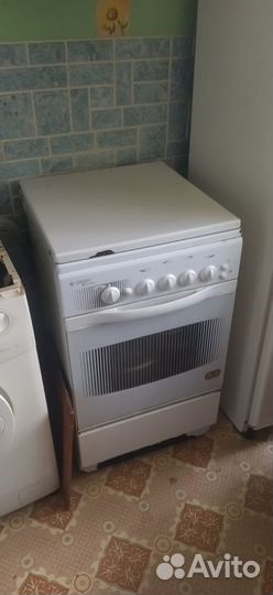 Холодильник, газовая плита, стиральная машина