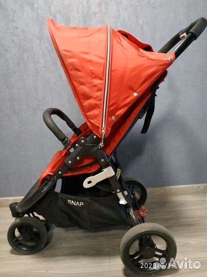 Прогулочная коляска Valco Baby Snap, fire red