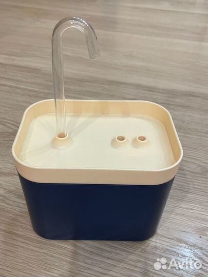 Фонтан поилка для кошек