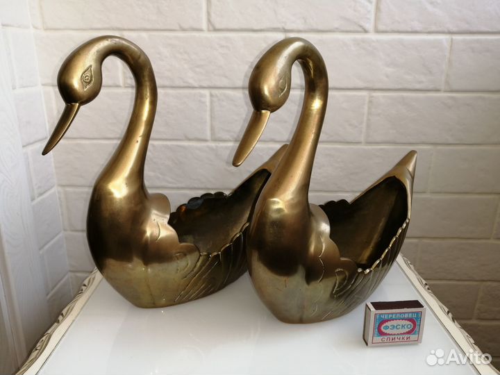 Лебеди Бронза