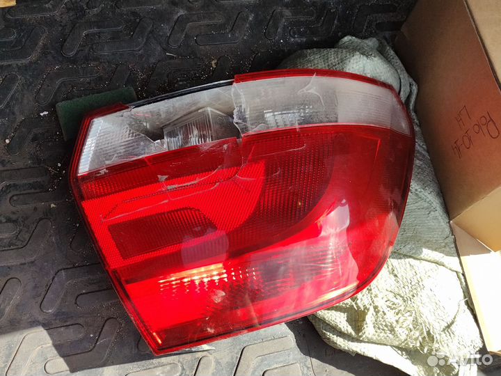 Фонарь задний левый volkswagen polo sedan