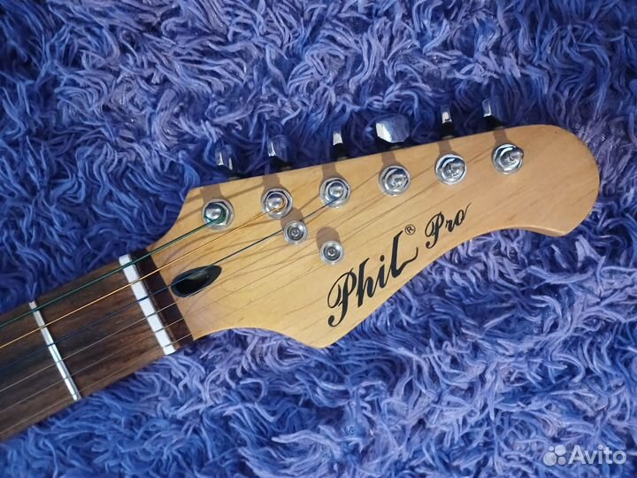 Электрогитара Phil Pro
