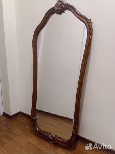 Зеркало в деревянной раме бу