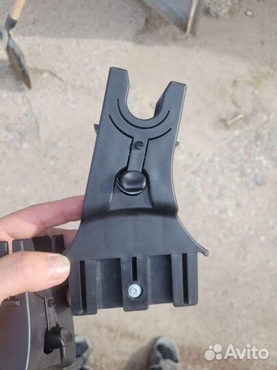 Адаптеры на автокресло Аротим Бобостелло