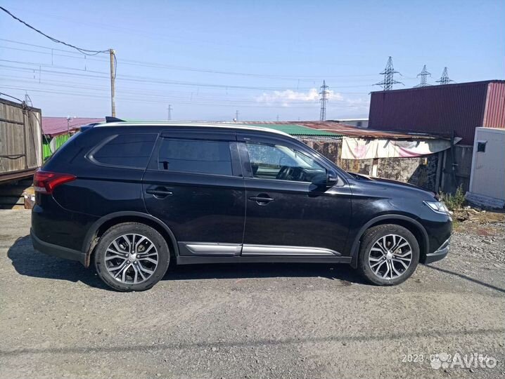 Mitsubishi Outlander 2.0 CVT, 2018, 129 705 км