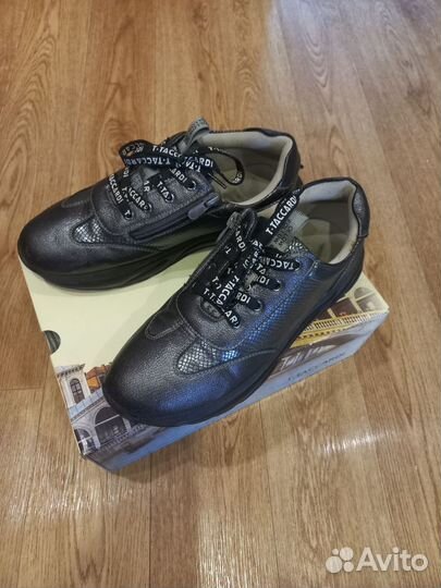 Полуботинки на девочку