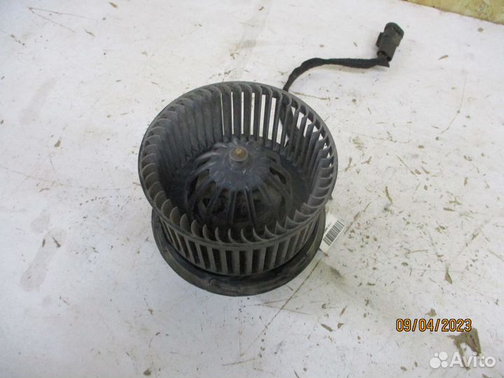 Моторчик печки Рено Логан 1