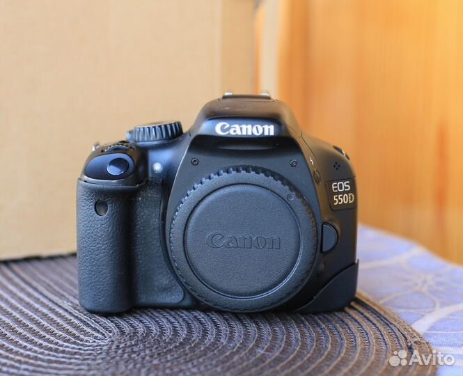 Canon 550d с объективом