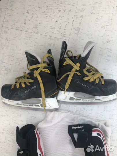 Хоккейные коньки bauer