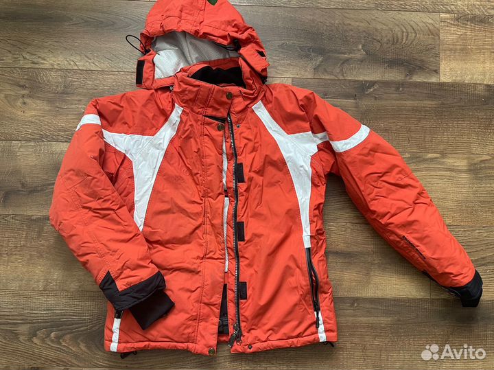 Лыжная куртка женская
