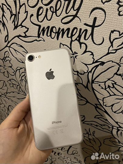 iPhone 7, 32 ГБ