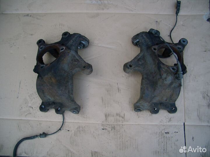 Opel Insignia задняя цапфа