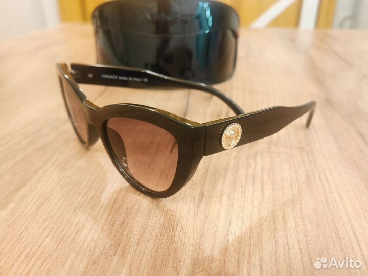 Солнце защитные очки