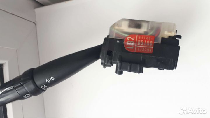 Переключатель света и поворотов toyota avensis 2