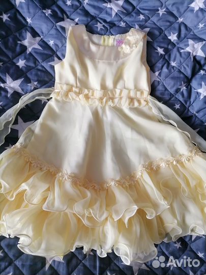 Платье праздничное