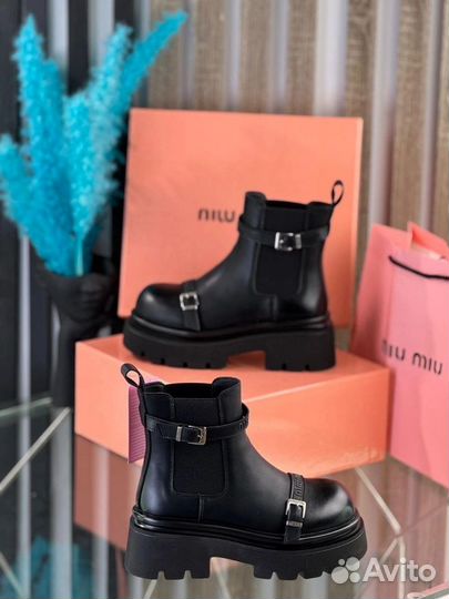 Ботинки MIU MIU Black кожаные