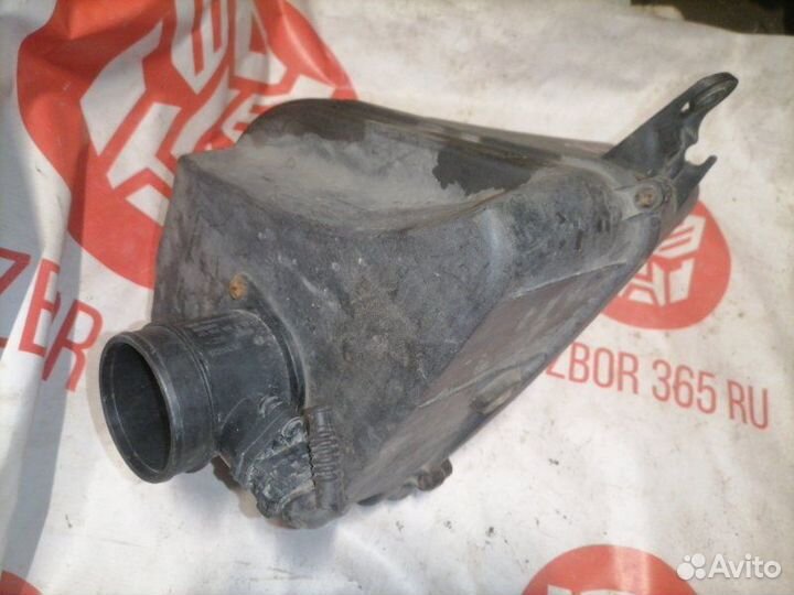 Корпус воздушного фильтра Cadillac Cts седан Y32SE