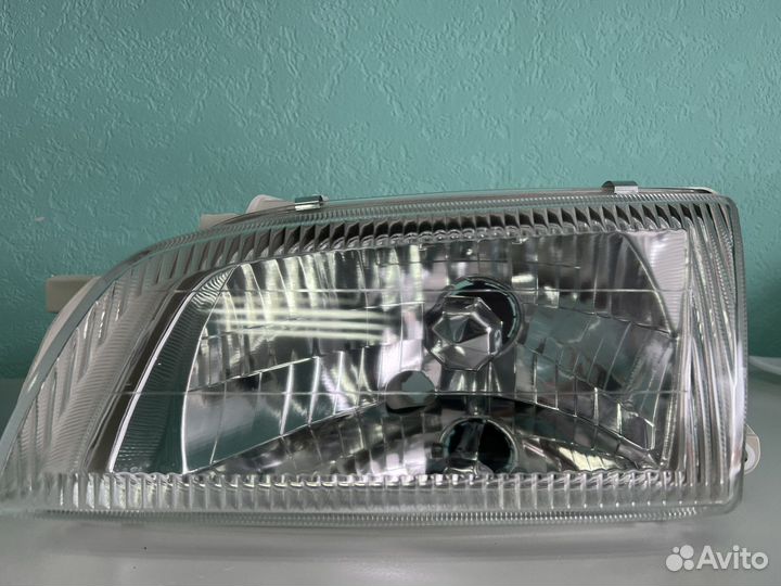Фары Toyota Corona Caldina Carina E 190 Хрусталь