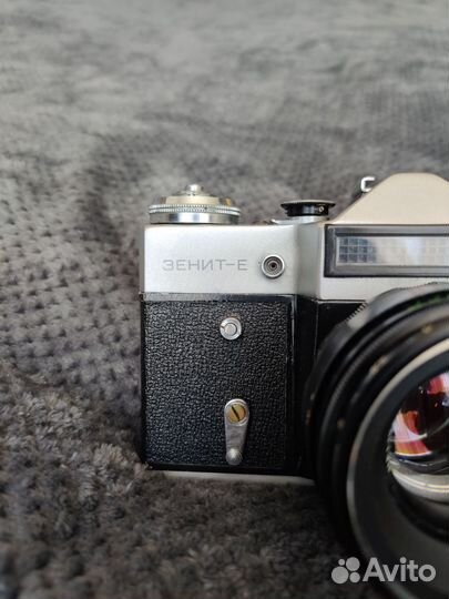 Пленочный фотоаппарат зенит е