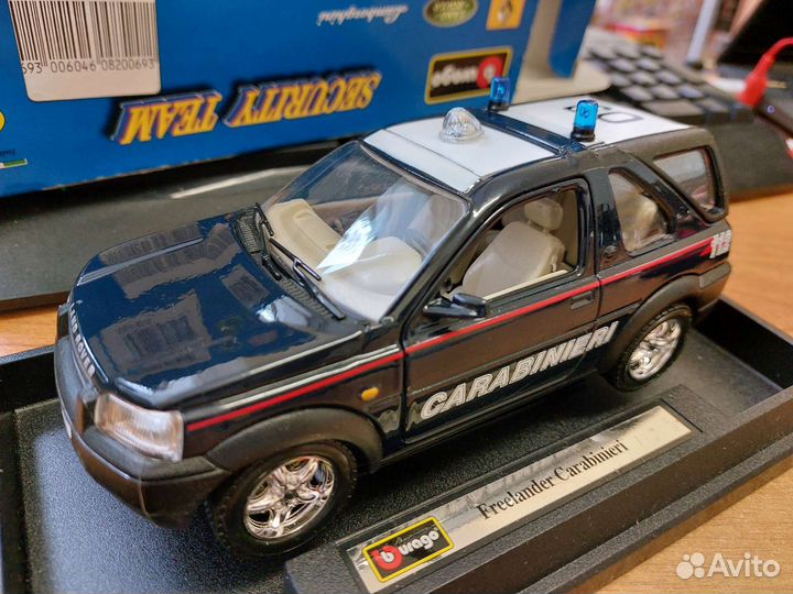 Коллекционная модель Freelander Carabinieri 1:24