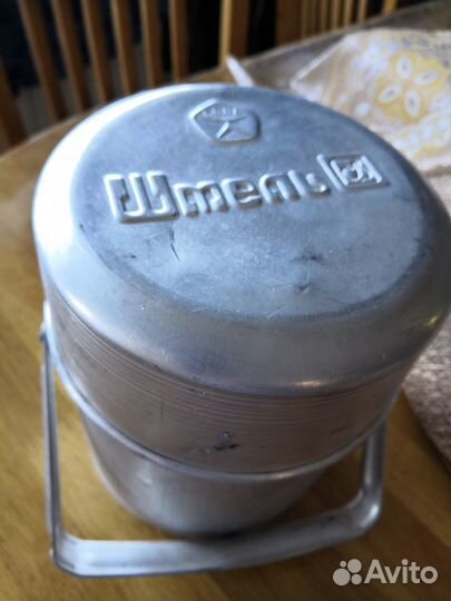 Котелок Шмель