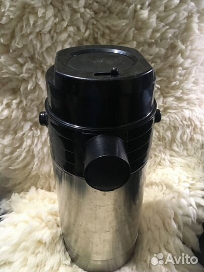 Термос Амет 3 литра с пневмонасосом
