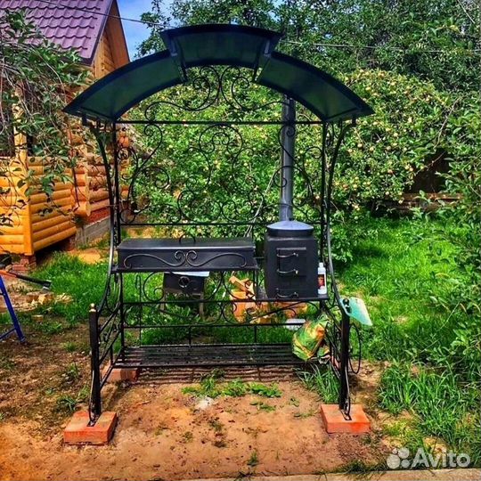 Мангал с крышей