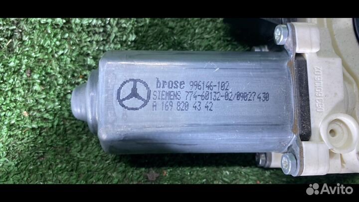 Моторчик стеклоподъемника передний левый Mercedes
