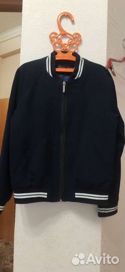 Юбка школьная в клетку 134,жилет 140, бомбер 128