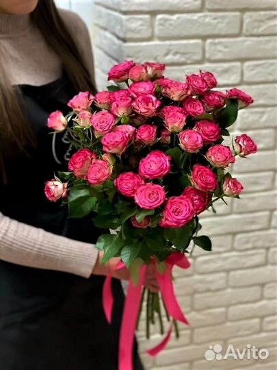 Розы кустовые букет из 9 штук №377