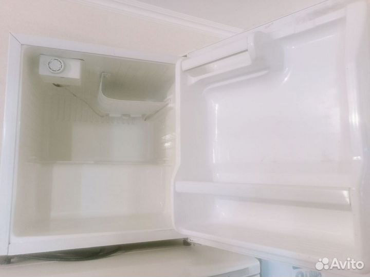 Холодильник маленький