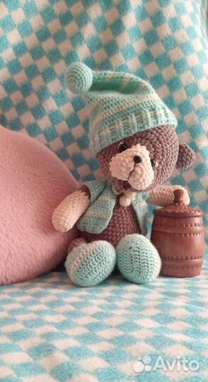 Вязаный плюшевый мишка ручной работы