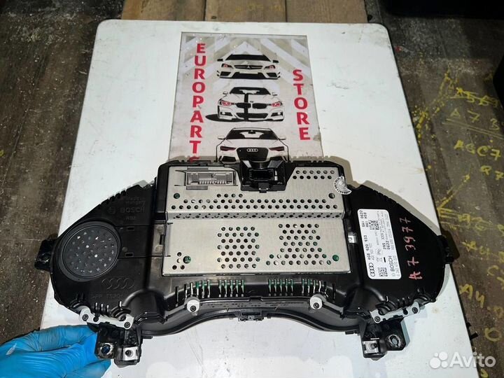 Панель (щиток) приборов на Audi A7 (4GA) и Audi A6