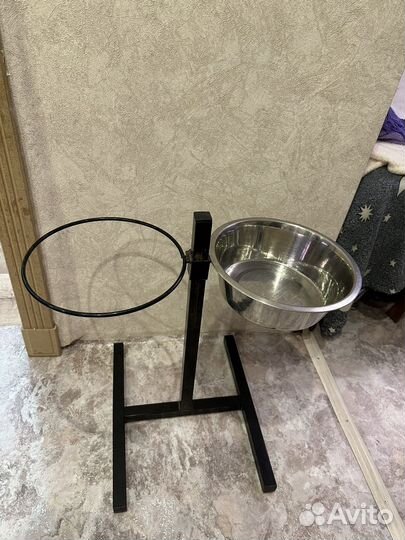 Подставка для кормления собак