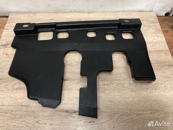 Нижняя накладка торпедо LH Opel Astra h