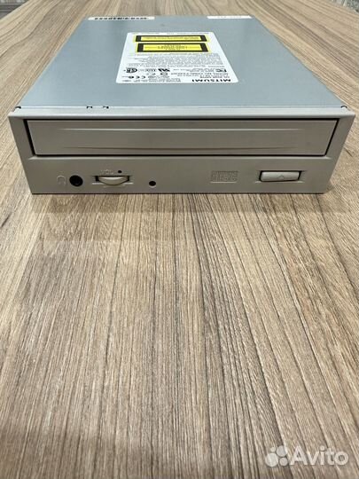 Cd-rom привод Mitsumi Crmc-FX4830T