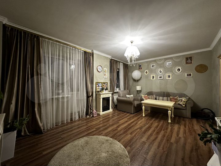 3-к. квартира, 83 м², 4/9 эт.