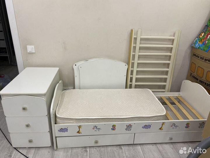 Кроватка-трансформер
