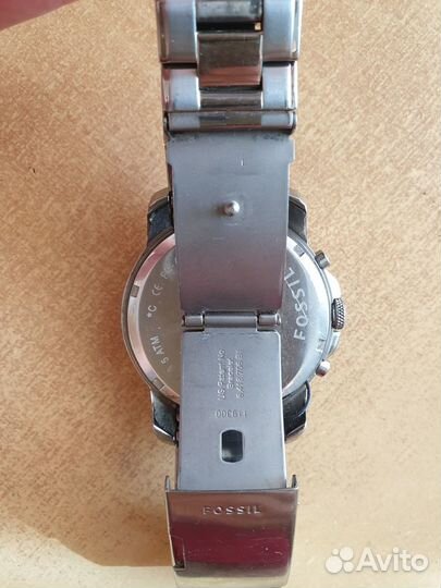Часы фоссил (fossil)