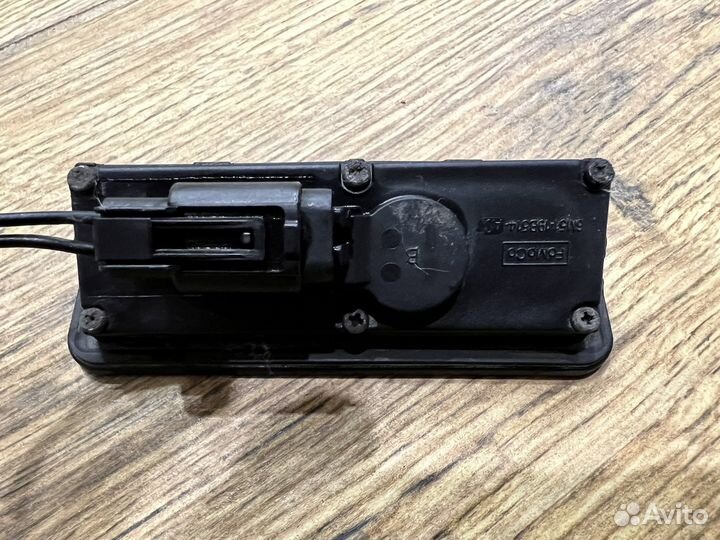 Кнопка открытия багажника Ford Mondeo 4